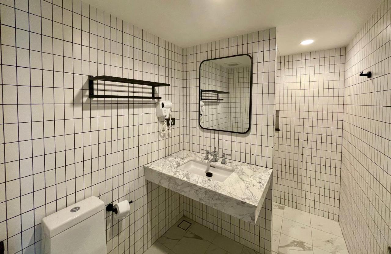 Room Actually Service Apartment Karon Екстериор снимка