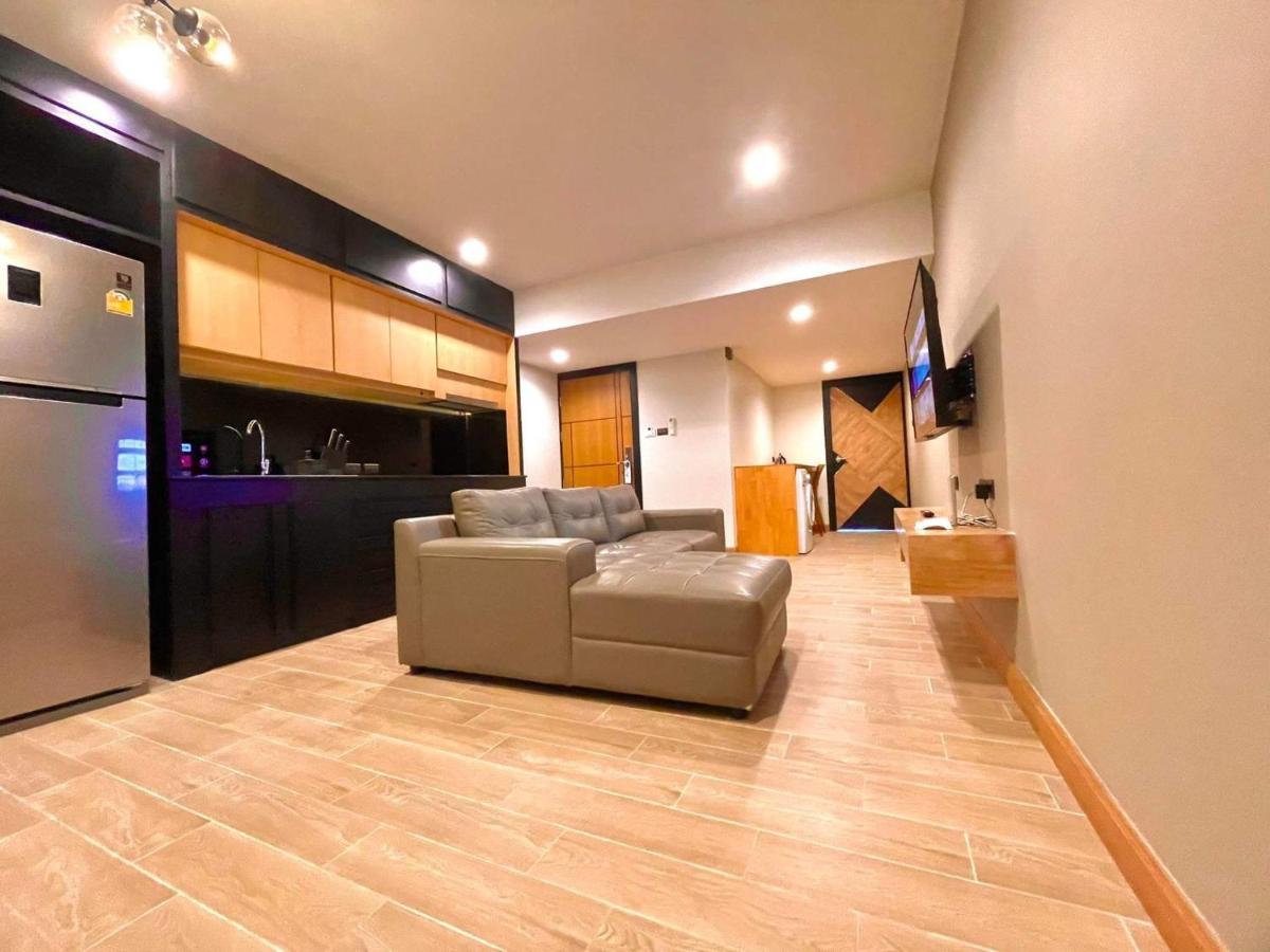Room Actually Service Apartment Karon Екстериор снимка