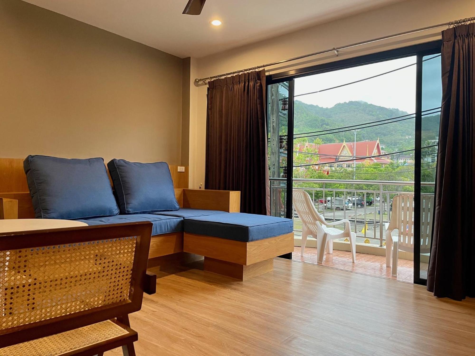 Room Actually Service Apartment Karon Екстериор снимка