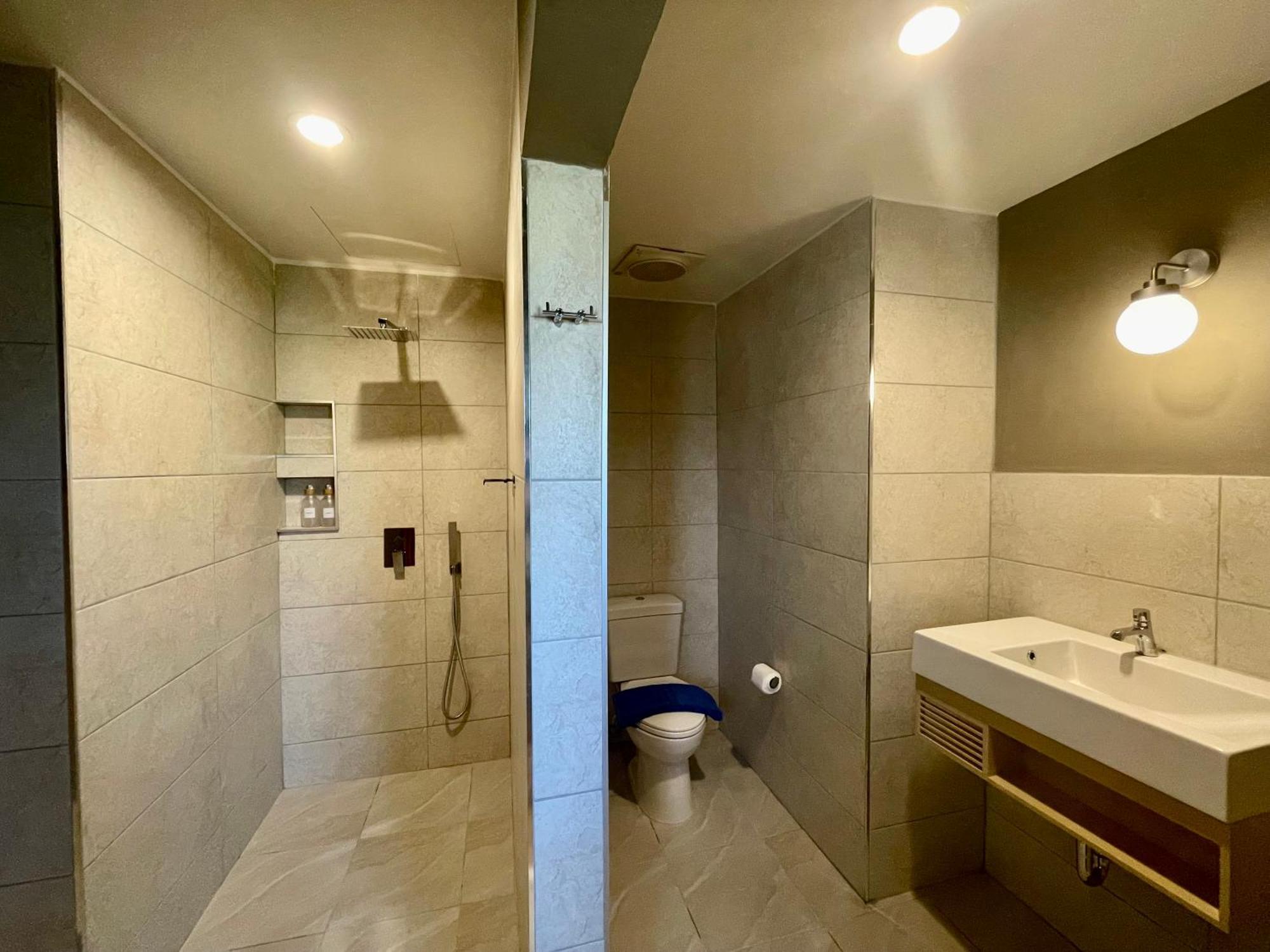 Room Actually Service Apartment Karon Екстериор снимка